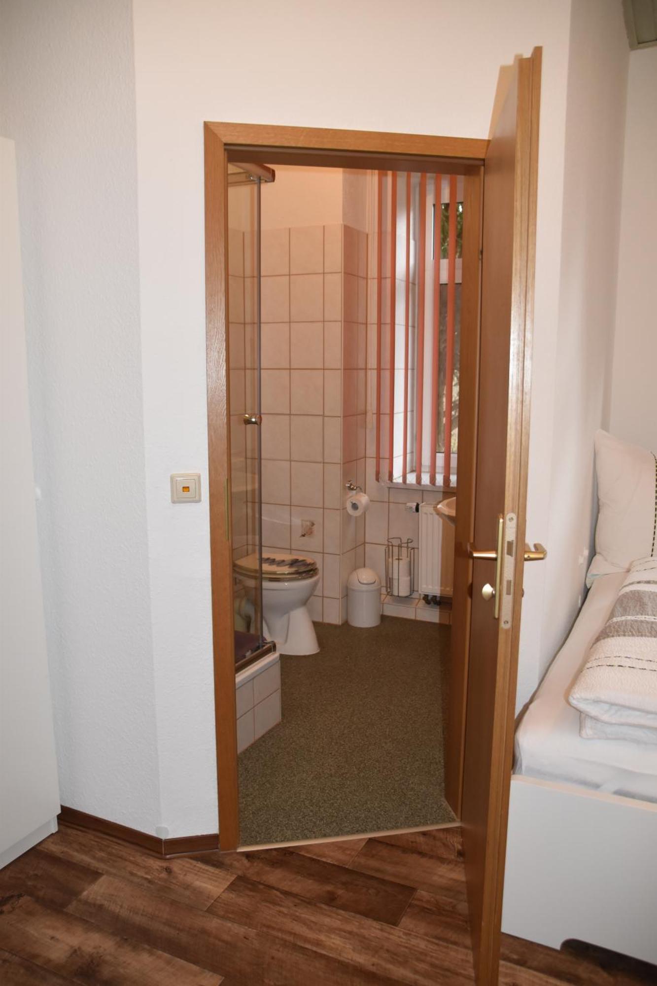 Ferienwohnung Und Pension "Zur Aue" Konigsbruck Extérieur photo